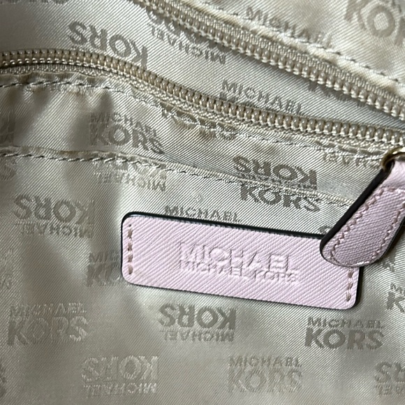 Michael Kors Baby Pink Crossbody Satchel Bag (read description) - Picture 17 of 17